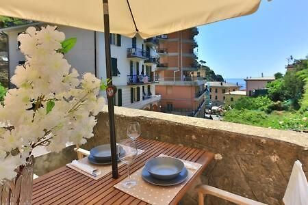 Jolly Roger Riomaggiore Hotel ภายนอก รูปภาพ